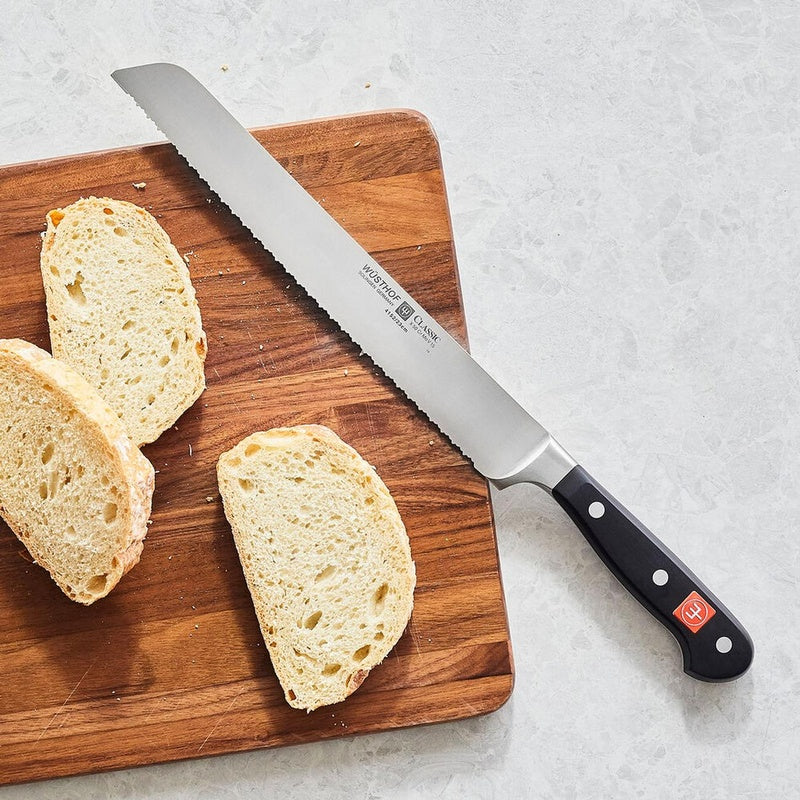 Wusthof Classic 23cm Bread Knife